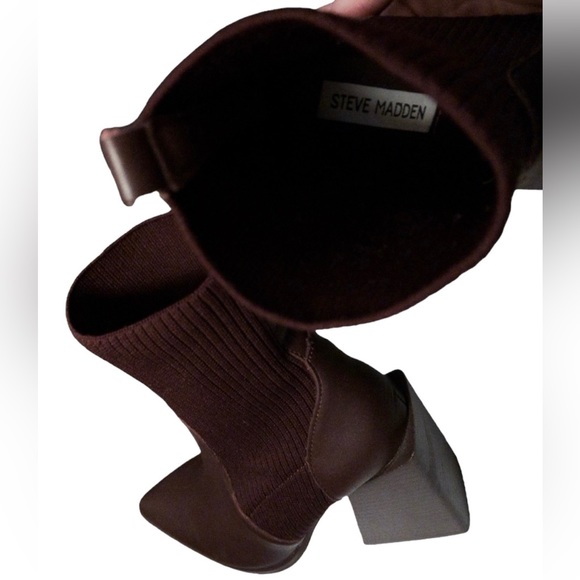 Steve Madden Burgundy Chunky Heel Ankle Booties 6.5(US) - Picture 3 of 4
